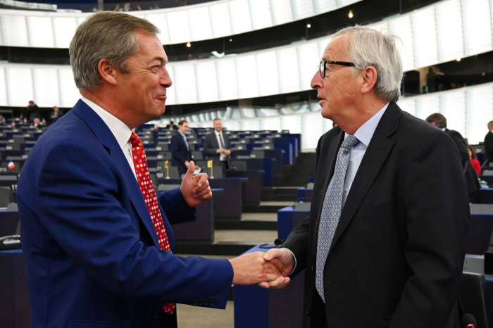Bruselas y Londres elevan el nivel de las negociaciones para intentar evitar un Brexit salvaje