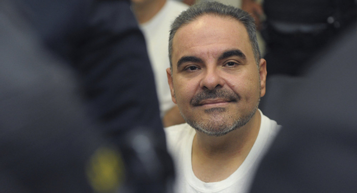 Expresidente salvadoreño Saca recibe dos años de cárcel por soborno