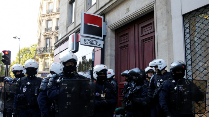 La Policía de París arresta a 30 personas en la protesta número 45.º de los 