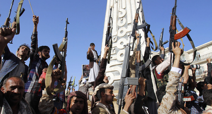 Hutíes amenazan a Riad con ataques más devastadores si continúa sus operaciones en Yemen