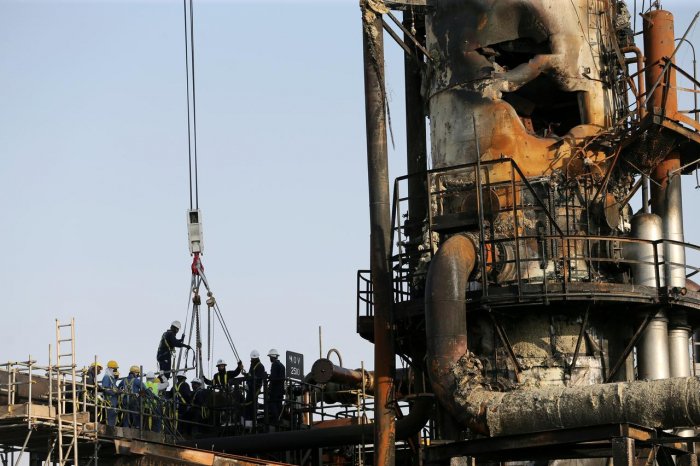 Saudi Arabia to restore full oil output by next week - source