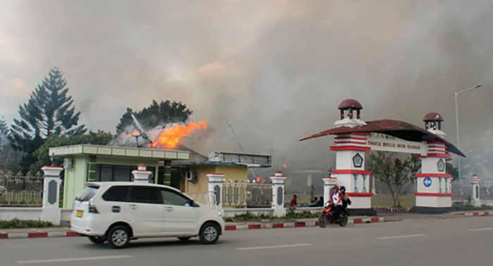   Asciende el número de muertos por los enfrentamientos violentos en Indonesia  