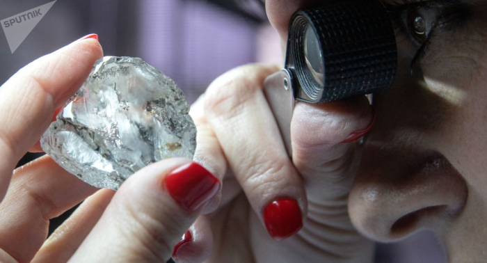   Bisher unbekanntes Mineral in südafrikanischem Diamanten entdeckt  