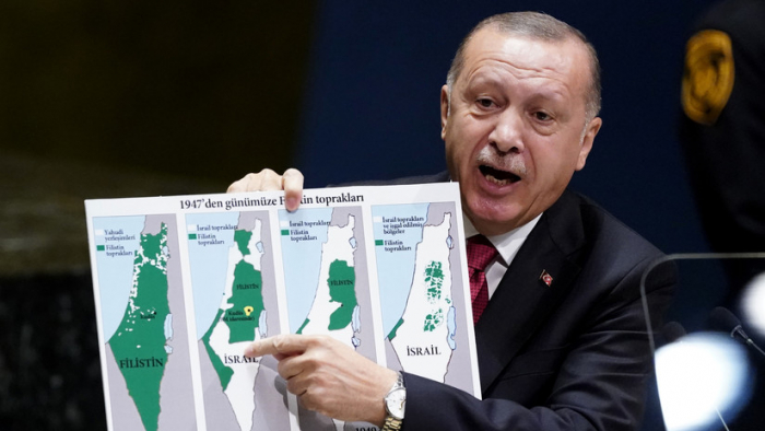  "¿Dónde empieza y termina el territorio israelí?": Erdogan exhibe a la ONU un mapa "sin presencia palestina" y denuncia la expansión de Israel  (VIDEO)  