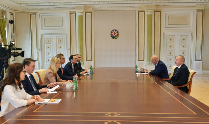   Präsident Aliyev -  Eine der wichtigsten Prioritäten Aserbaidschans - Verringerung der Abhängigkeit von der Öl- und Gasindustrie 