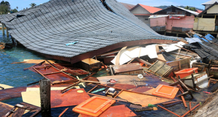   Varios muertos y heridos por el terremoto en el este de Indonesia  