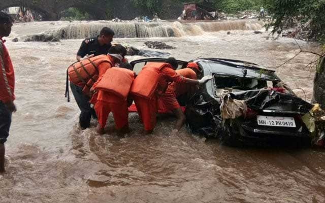 At least 11 dead, thousands evacuated as flash floods hit Western India