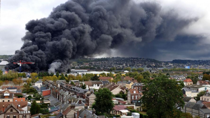 Incendie de Lubrizol à Rouen:  le feu est éteint 