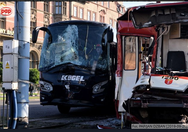  Deutscher Reisebus in Gdansk in Unfall verwickelt: 13 Verletzte – zehn Deutsche darunter 