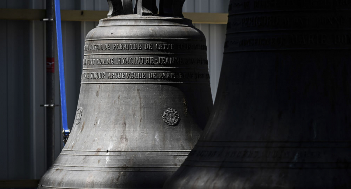     Paris:   Zum Abschied von Jacques Chirac läutet Glocke von Notre-Dame  