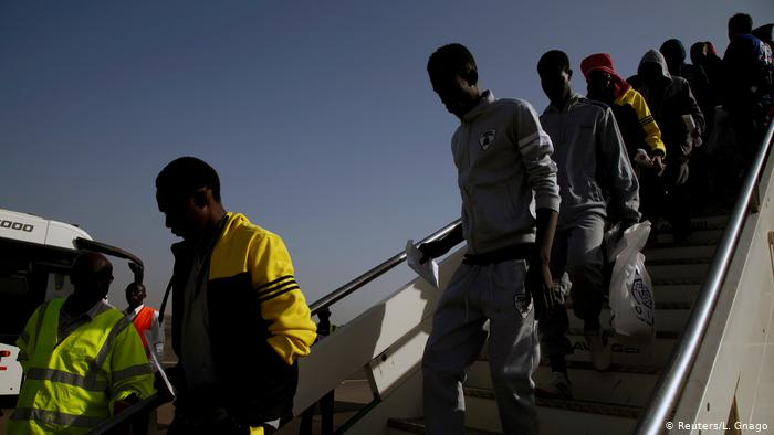 Le Rwanda va accueillir des Africains retenus dans des camps libyens