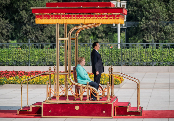 Unruhen und Handelskrieg überschatten China-Besuch