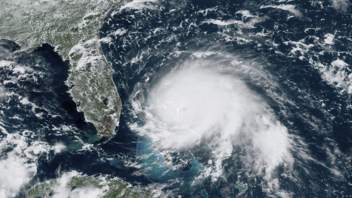  El huracán Dorian se cobra sus primeras víctimas en las Bahamas 