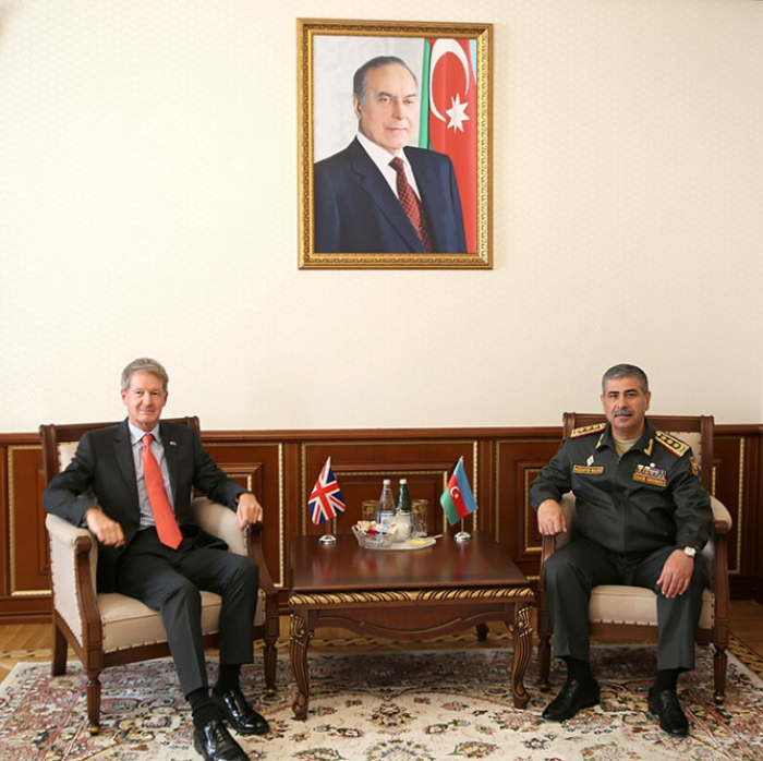     وزير الدفاع:  "ترجئ يريفان محادثات السلام عن عمد"  