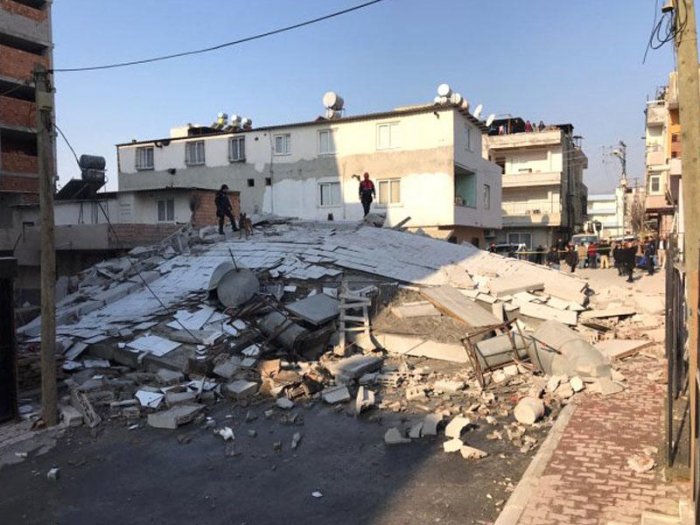     Rusiyada bina çöküb   