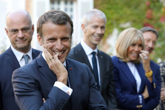   Climat :   Macron conseille aux jeunes d
