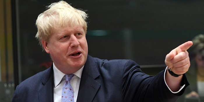 Boris Johnson menace d