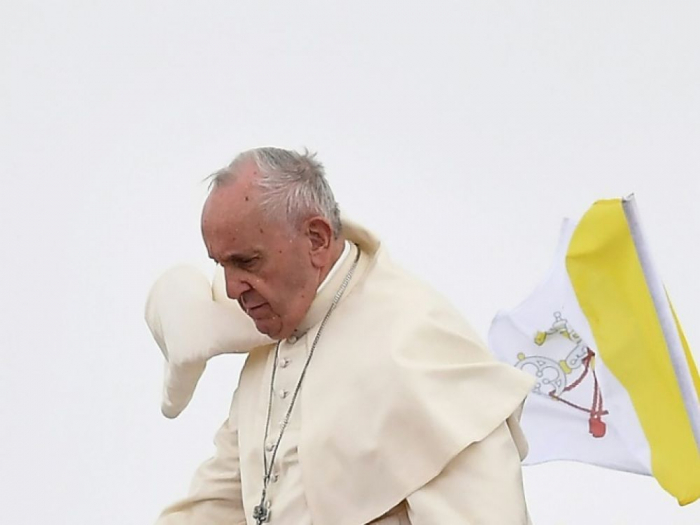 Le pape condamne le suicide assisté avant une décision judiciaire
