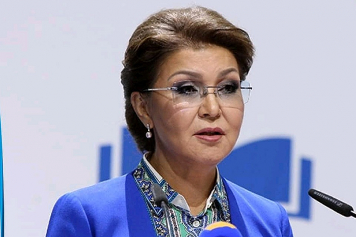  Nazarbayevin qızı yenidən spiker seçildi 