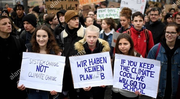 17 ألف متظاهر لحماية المناخ في فرايبورغ الألمانية