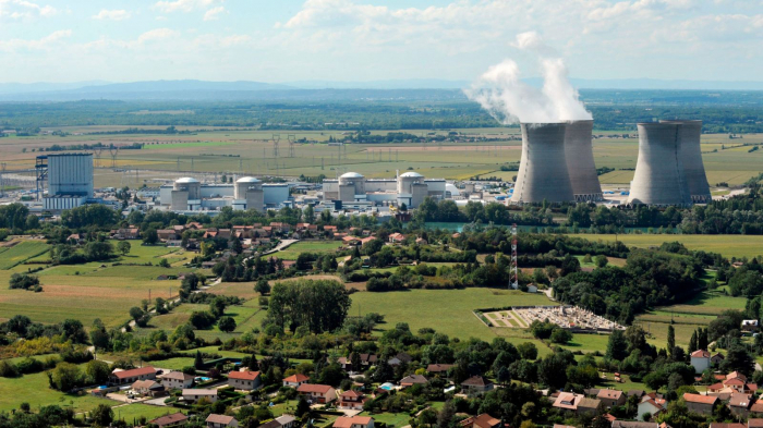 France to give iodine tablets to more people living near nuclear plants