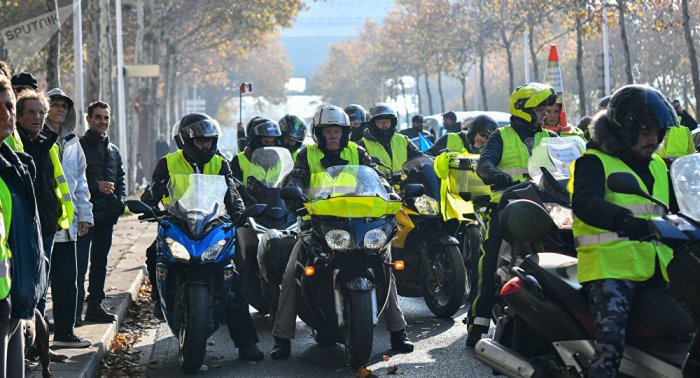 Yellow Vests take to streets for round 45 of protests in Paris
