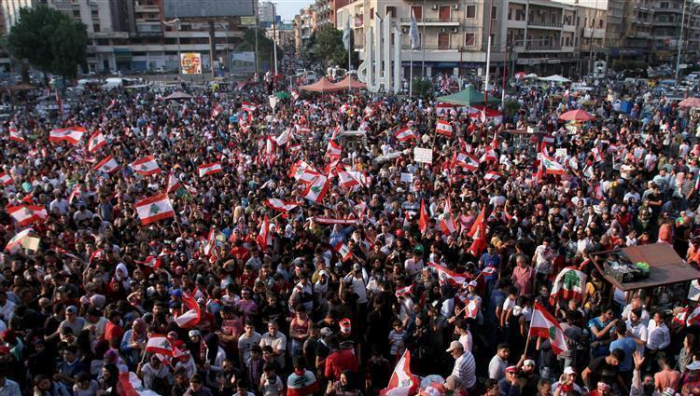مظاهرات لبنان تدخل يومها السابع وسط دعوات إلى إضراب عام