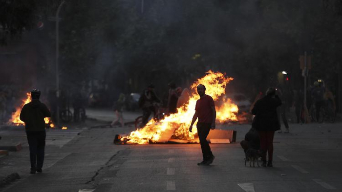   Zehn Menschen sterben bei Protesten in Chile  