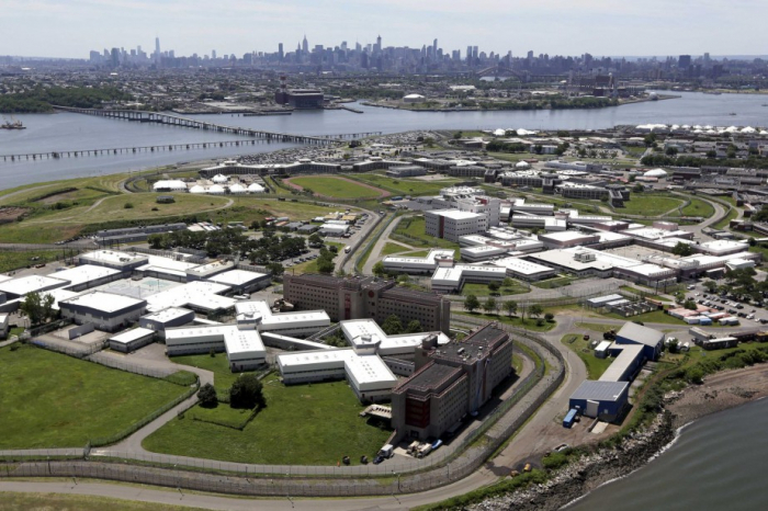 New York va fermer la prison de Rikers Island