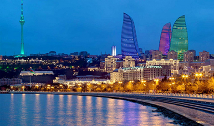   Bakú es una de las cinco ciudades para viajar en otoño  