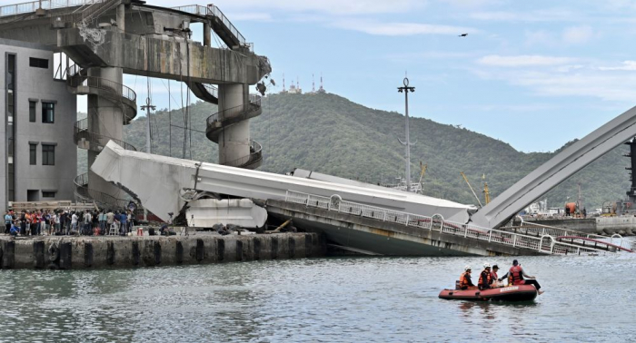  Varios heridos tras el derrumbe de un puente en Taiwán-  Video  