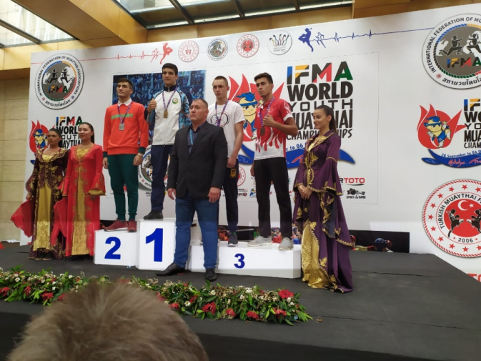   Combatientes azerbaiyanos ganan siete medallas en el Campeonato Mundial  