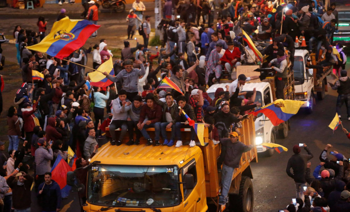 Lenín Moreno traslada el Gobierno de Ecuador a Guayaquil acechado por una gran marcha indígena