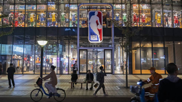 Las tiendas de Nike en China retiran los productos de los Rockets tras la polémica por el apoyo a Hong Kong