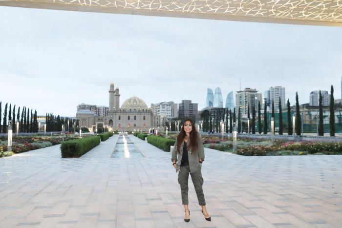  Leyla Aliyeva visits Central Park in Baku - PHOTO