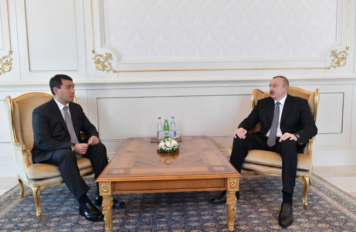  Le président Ilham Aliyev reçoit les lettres de créance du nouvel ambassadeur du Kazakhstan - PHOTOS
