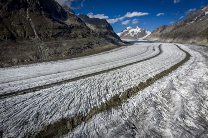 Swiss glaciers shrink 10 percent in five years: study