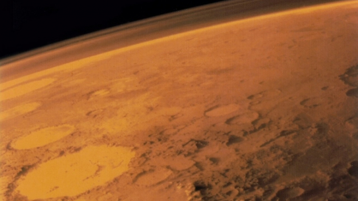  Former NASA scientist says they found life on Mars in the 1970s 