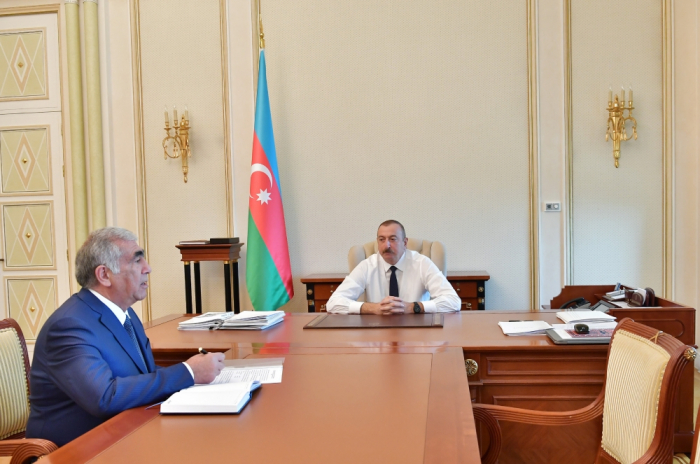   Ilham Aliyev empfängt den Vorsitzenden des Verwaltungsrates der staatlichen Autobahnagentur Aserbaidschans  
