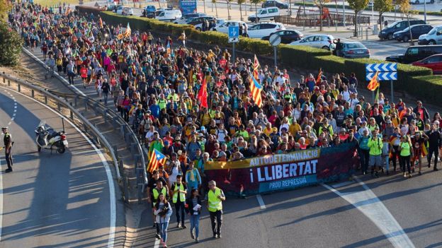 Catalonia protests: Marches and general strike paralyse Barcelona
