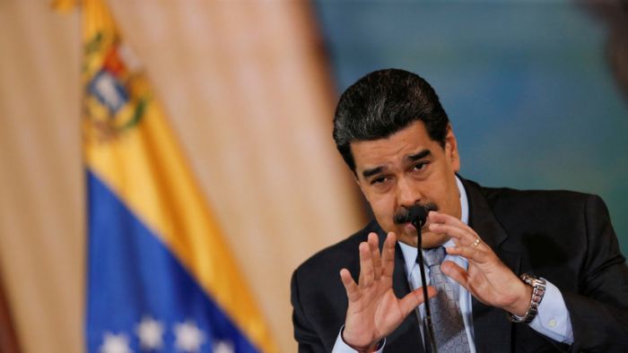 Maduro ordena crear "cuerpos combatientes" para proteger empresas estratégicas en Venezuela