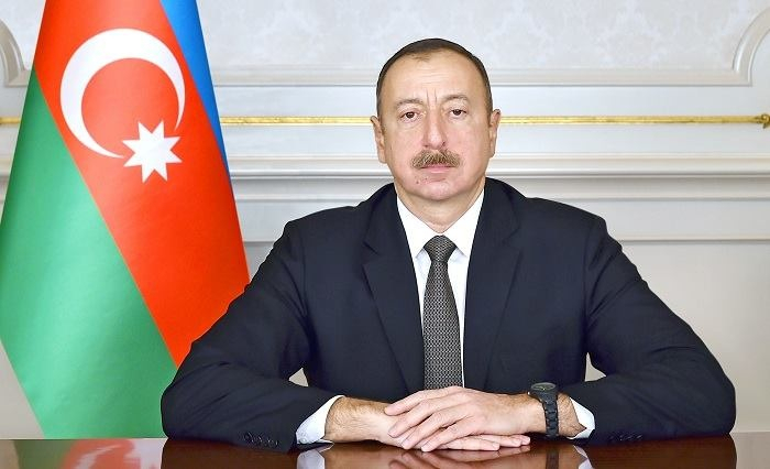  Ilham Aliyev congratulates his Hungarian counterpart 