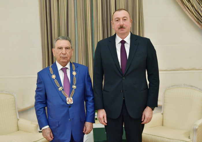  Presidente Ilham Aliyev recibe a Ramiz Mehdiyev 