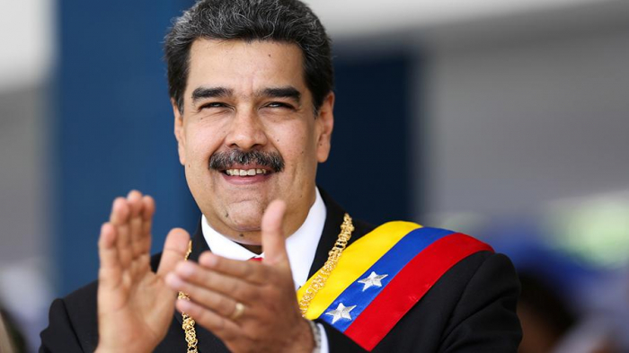   Nicolás Maduro parte rumbo hacia Bakú  