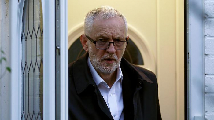 Corbyn hält sich zu Neuwahl bedeckt