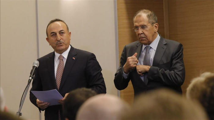 Turkish, Russian top diplomats discuss Syria over phone