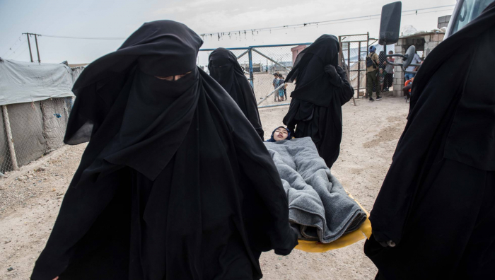 Las mujeres del ISIS imponen su califato en el campo sirio de Al Hol