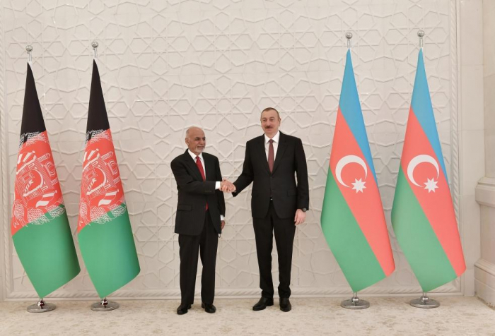  Präsident Ilham Aliyev trifft den afghanischen Präsidenten 