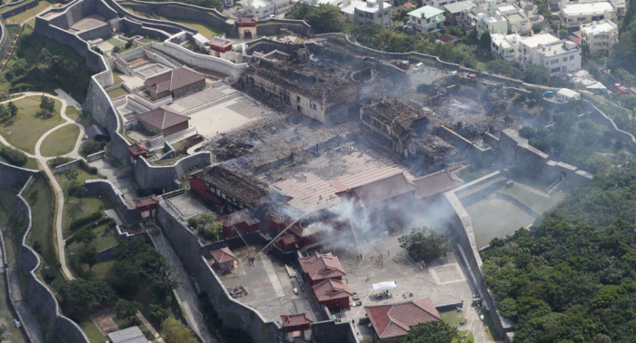     Japan:   Feuer zerstört UNESCO-Weltkulturerbe Burg Shuri –   Videos    