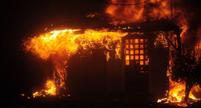 حرائق كاليفورنيا تدمر 200 مبنى